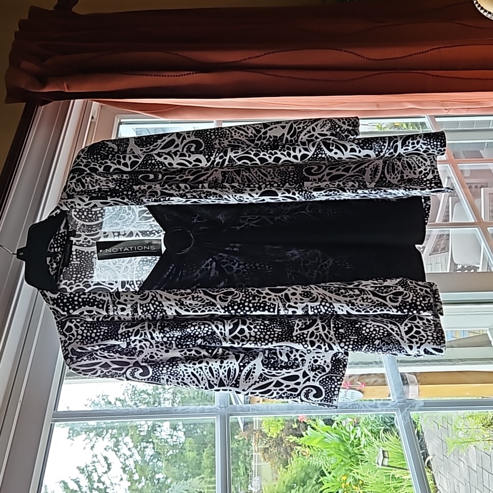 NWT Notations Women's Blouse with Attached Tank Size L
